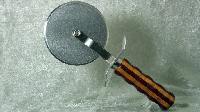 Bloodwood and Cherry Pizza Cutter